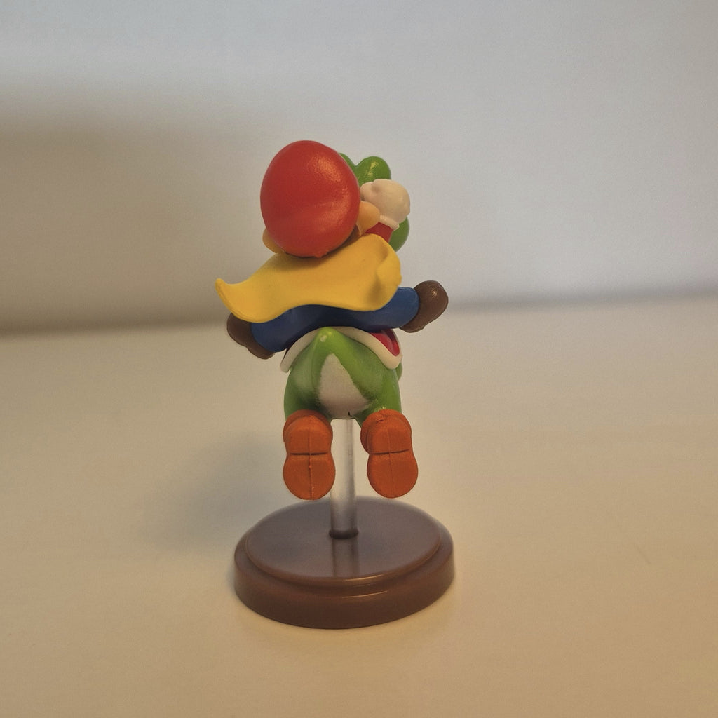 Super Mario World: Mario W. Cape and Yoshi